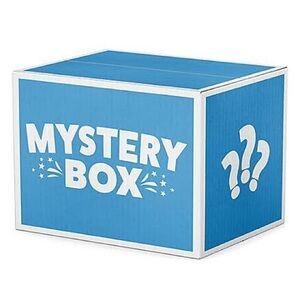Mystery Box — Boys sweatshirt 6 pieces- size 7-8/ young size/ mostly under armor
